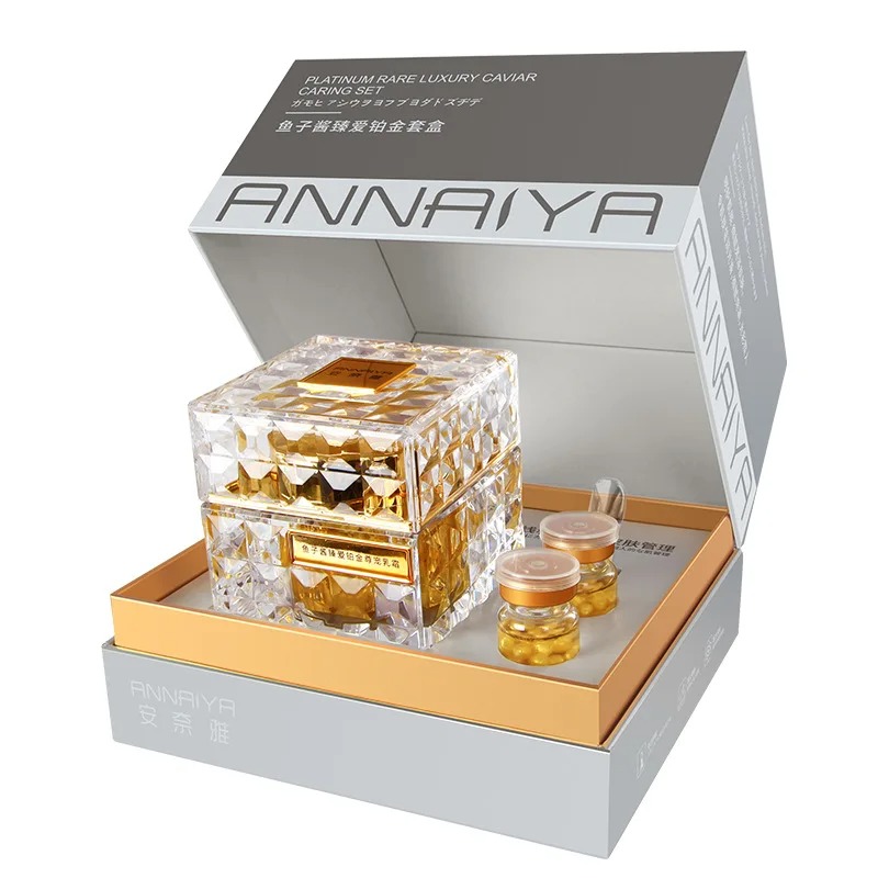 Luxury Skincare Sets - แพลตตินั่ม เรียร์ เล็กซ์ชัวรี่ คาเวียร์ แคร์ริ่ง เฟเชียล